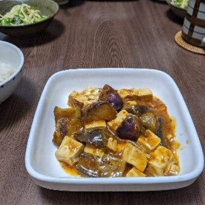 豆腐も入れて“麻婆茄子豆腐”にしました。簡単に出来て美味しかったです(*^^*)
夏にピッタリ！